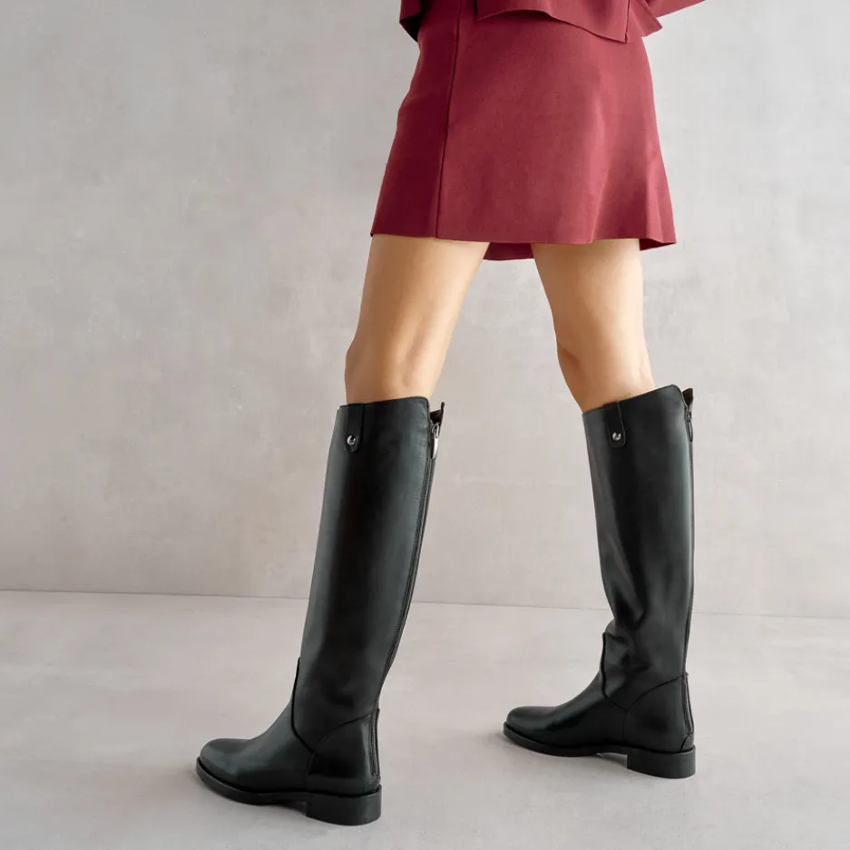 cavallerizzo_nero_0.webp Outlet Cavallerizzo Must Have | Stivali Flat