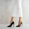 Outlet Decolleté Nera a Punta Décolleté