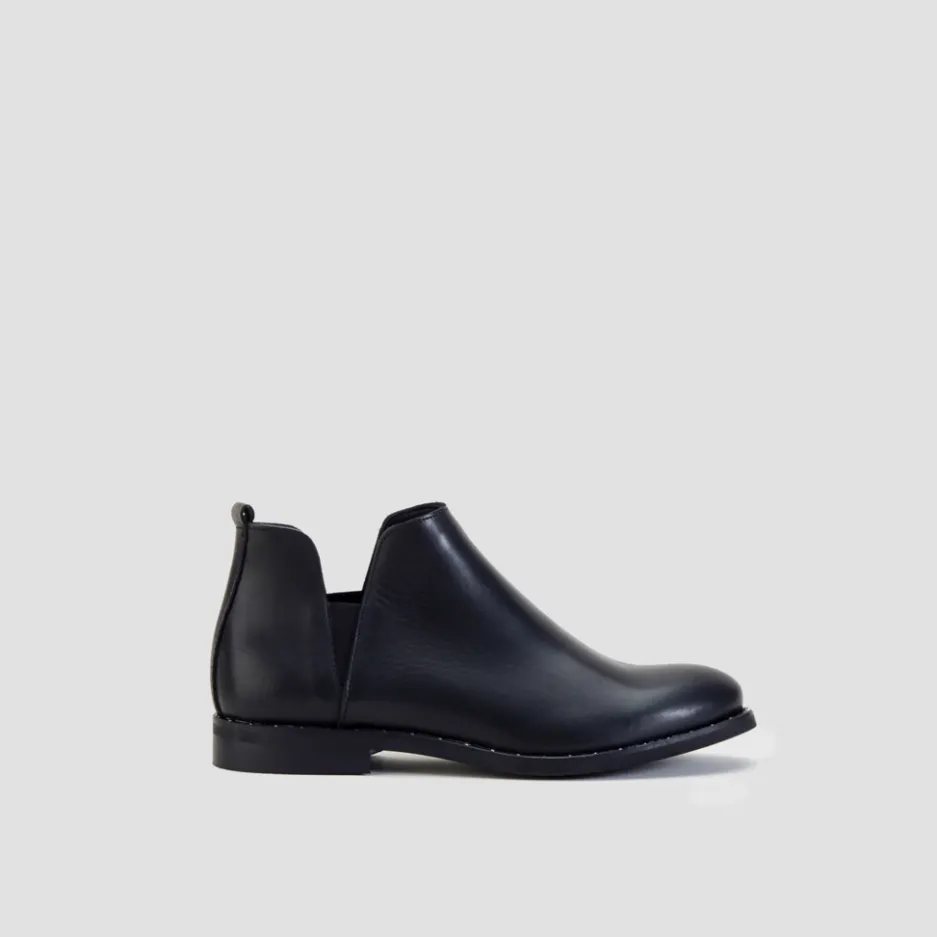 stivaletto_con_spacco_0.webp Clearance Stivaletto con Spacco Stivaletti Flat