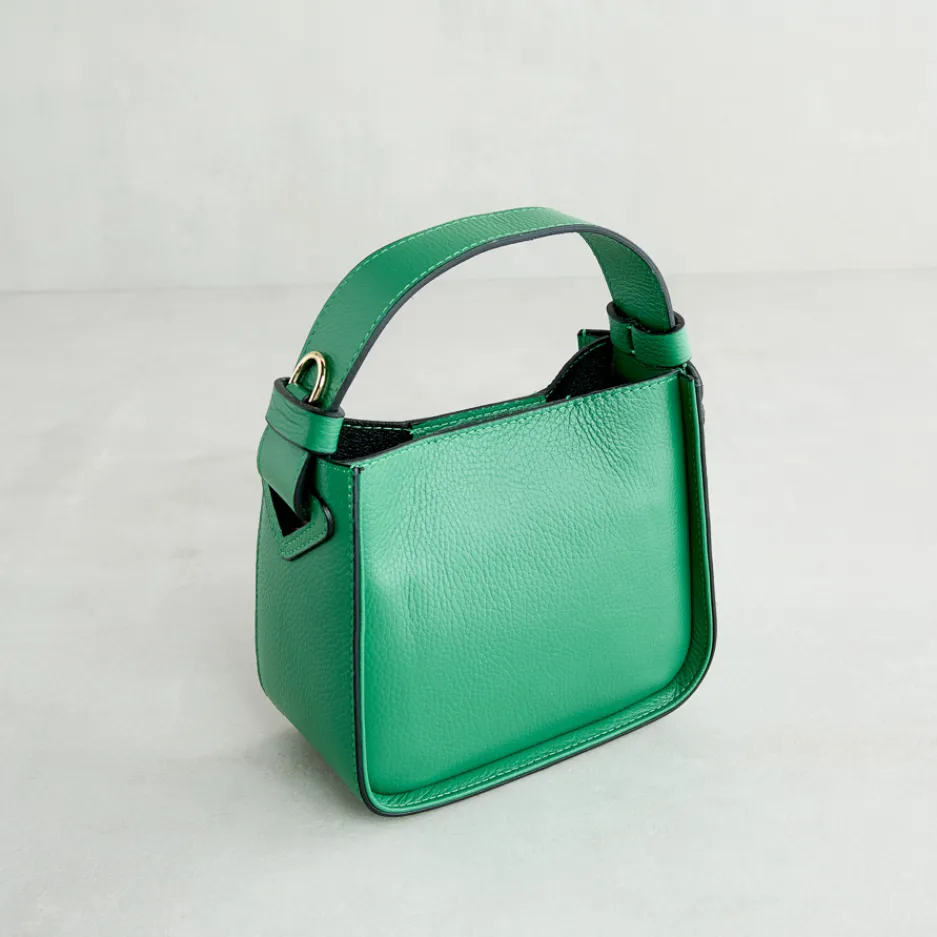 vbag_in_pelle_verde_bandi_1.webp Fashion V-Bag in Pelle Bandiera Borse